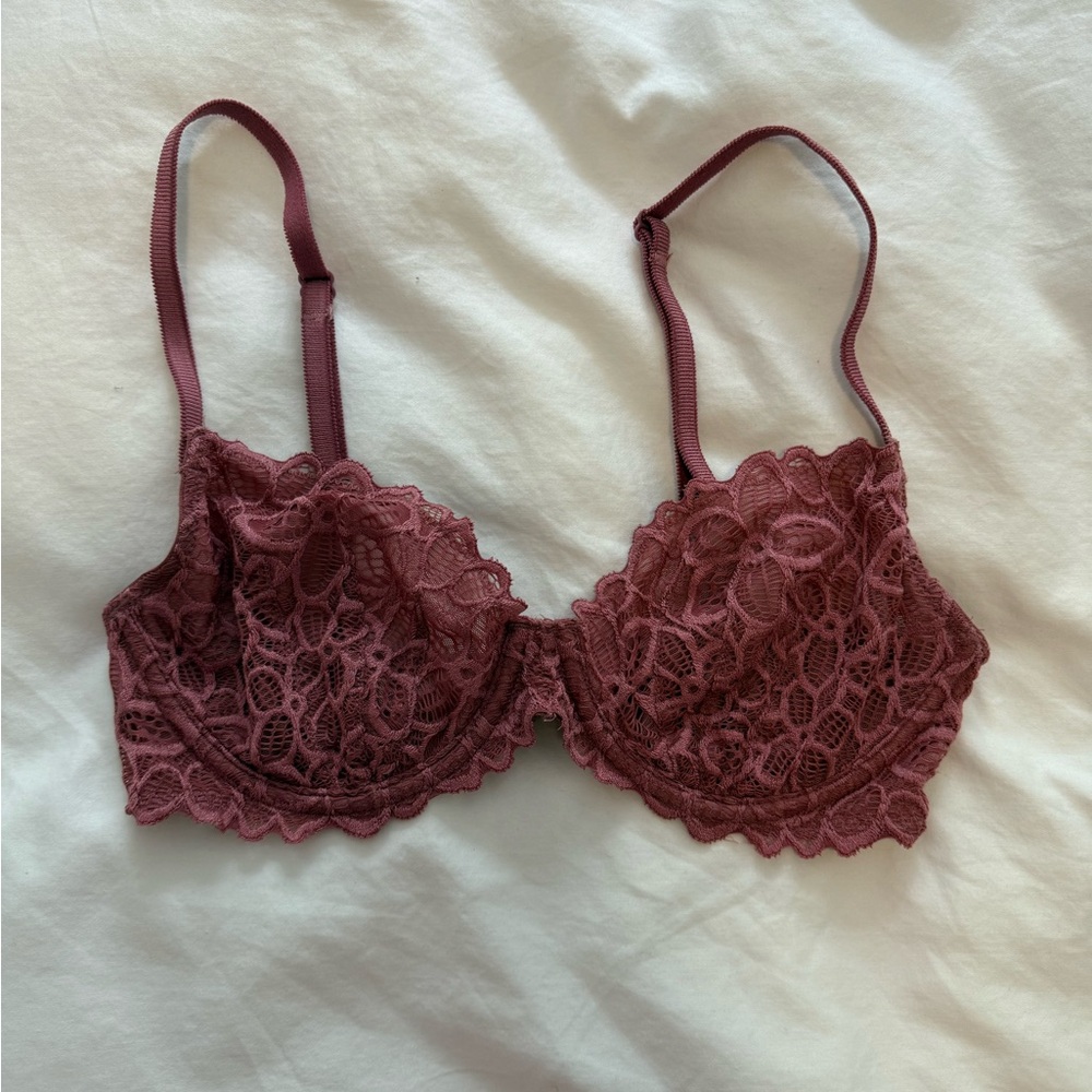 Victoria's Secret Red Lace Underwire Bra